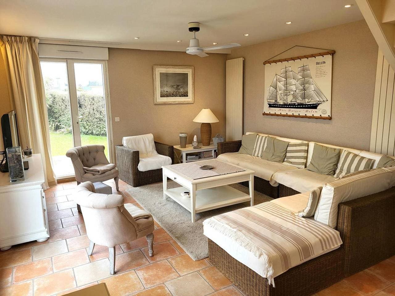 Foto 7 von 36: Villa 'Front De Mer Les Cordylines' mit Meerblick, privater Terrasse und WLAN