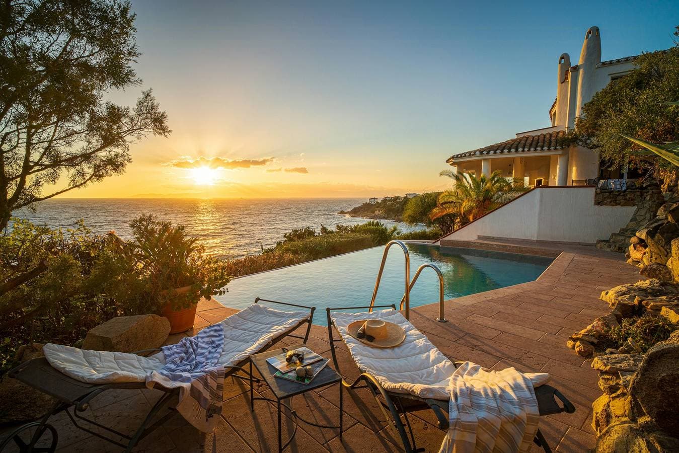 Villa mit Infinity-Pool nahe Villasimius 1