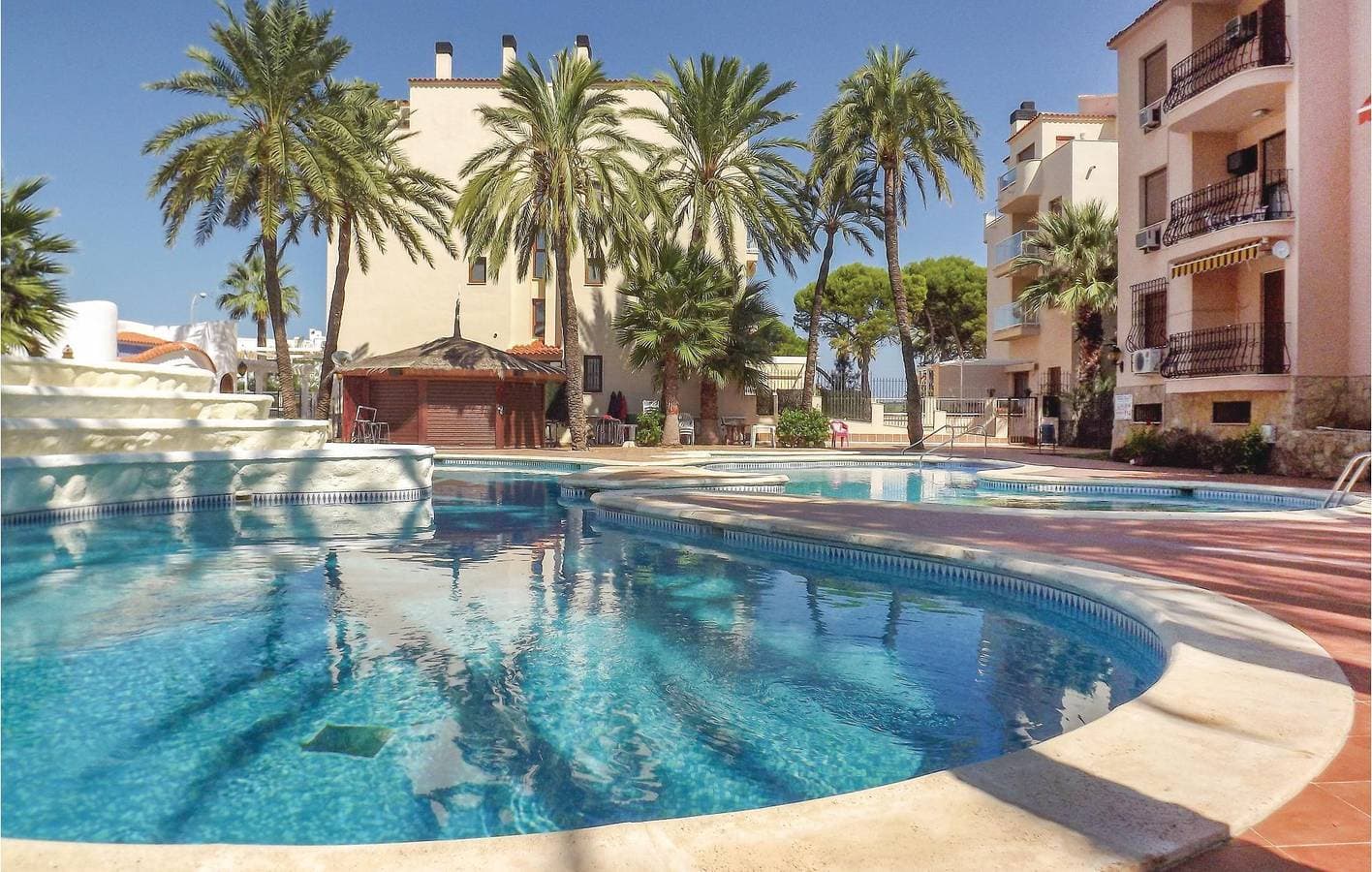 Foto 5 von 11: Rückzugsort am Strand: WiFi, AC, Pool, Terrasse