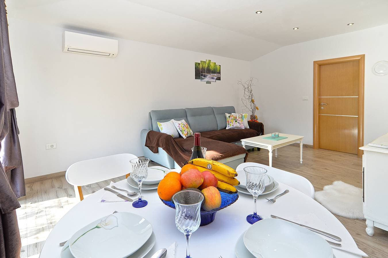 Foto 8 von 35: Ferienhaus für 6 Personen mit Terrasse