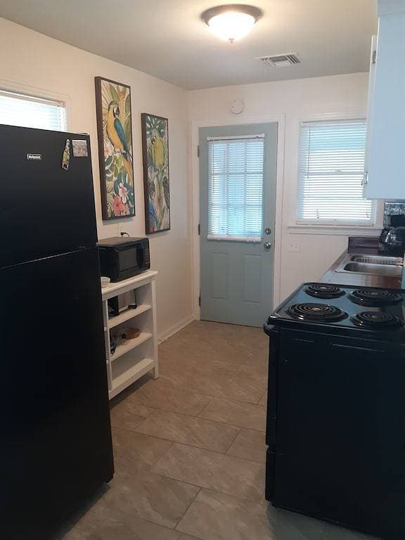 Tropical Tiny House 1