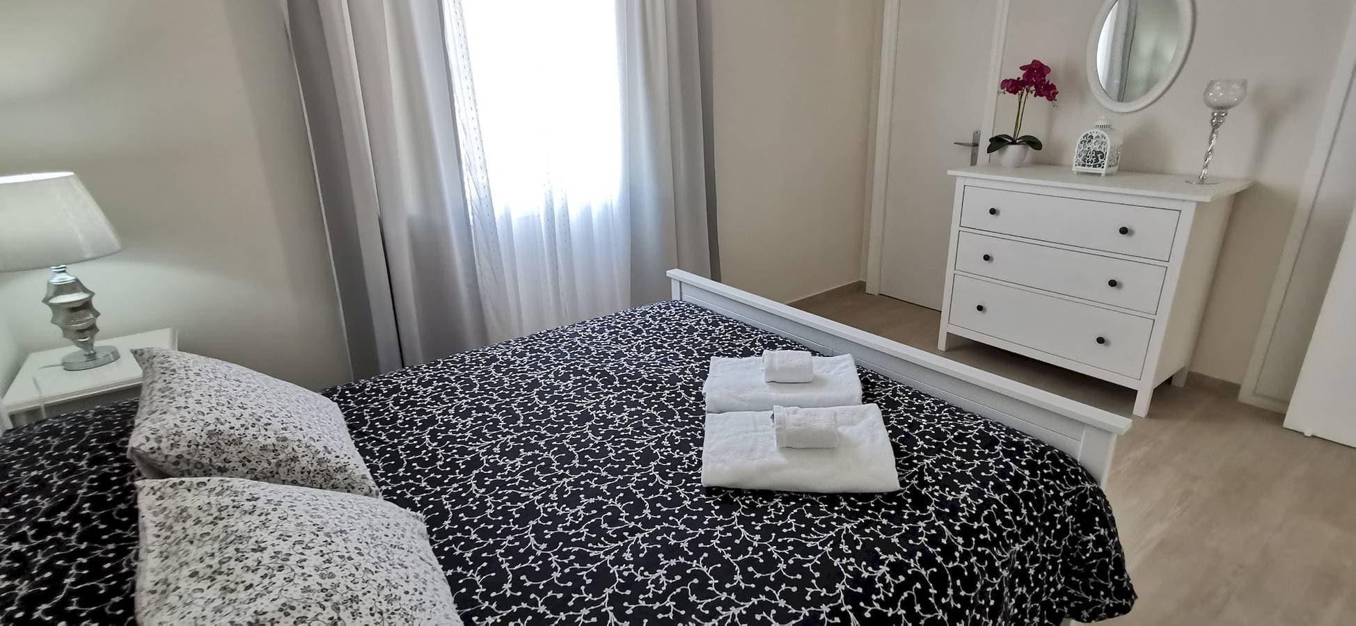 Foto 5 von 26: Ferienwohnung für 6 Personen mit Terrasse