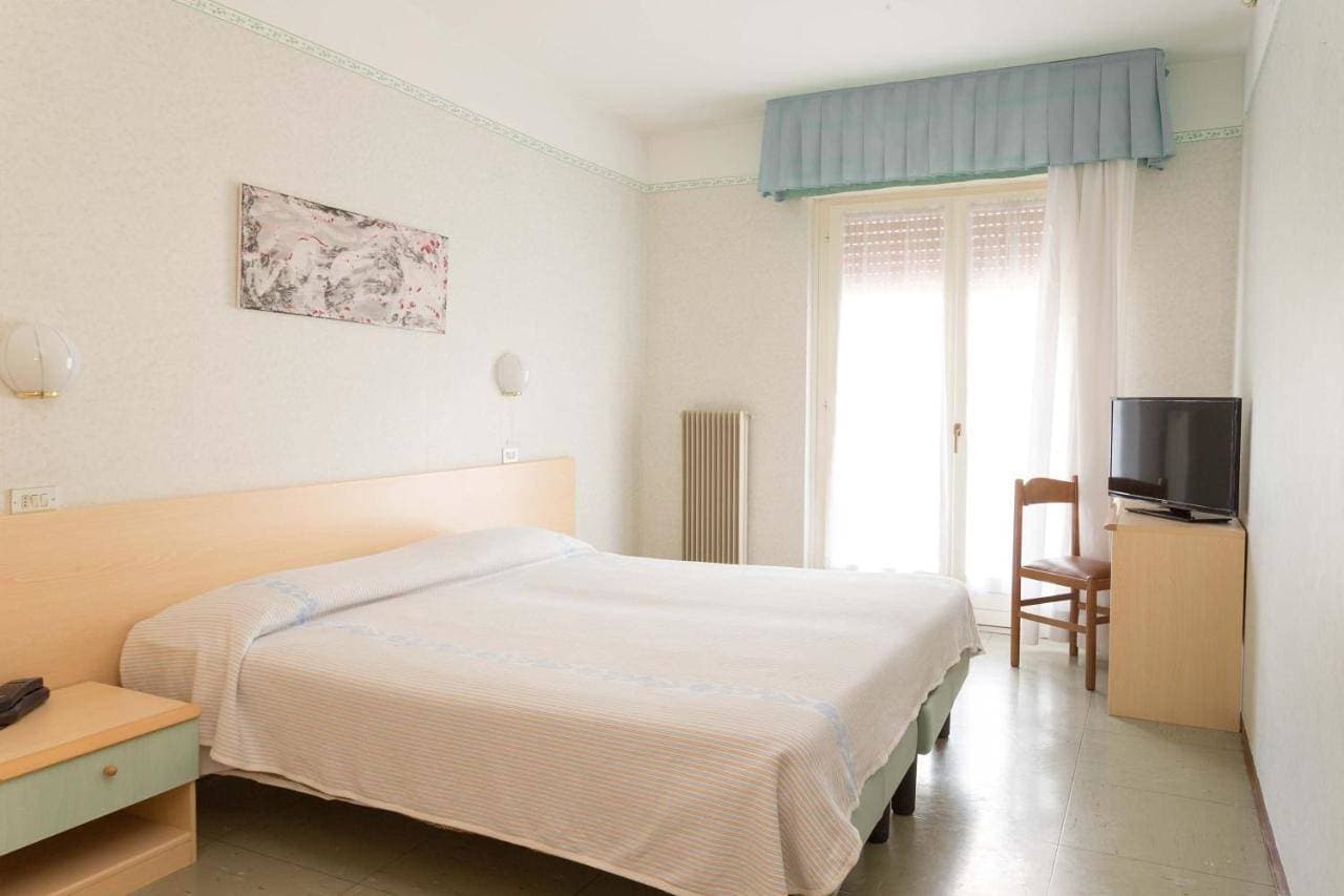 Foto 5 von 10: Economy Double Room