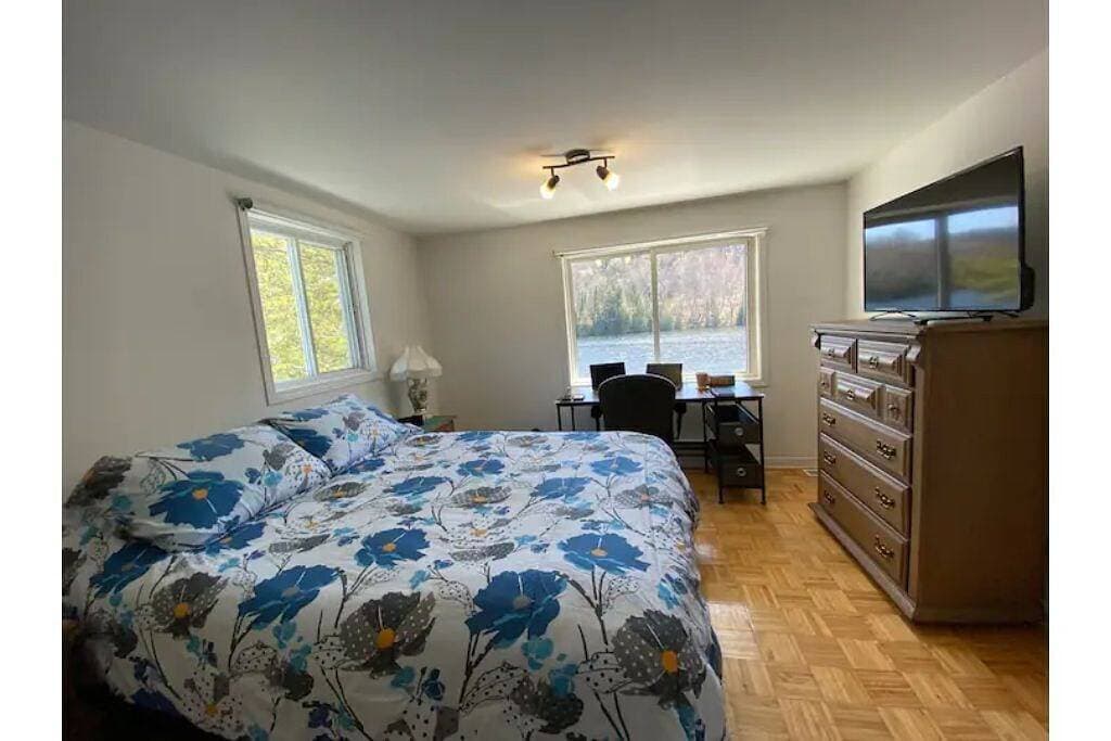 Foto 12 von 26: Lac Lola Waterfront Cottage 45 min from Ottawa