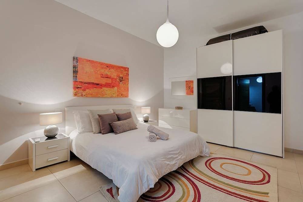 Foto 2 von 30: Luxury Apt w/Side Seaviews & Pool, Best Location