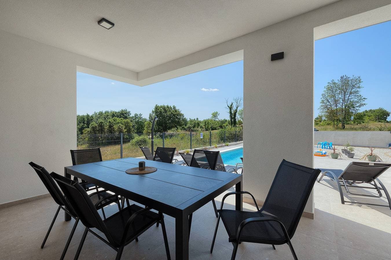 Foto 11 von 43: Villa Leny mit Pool und Grill