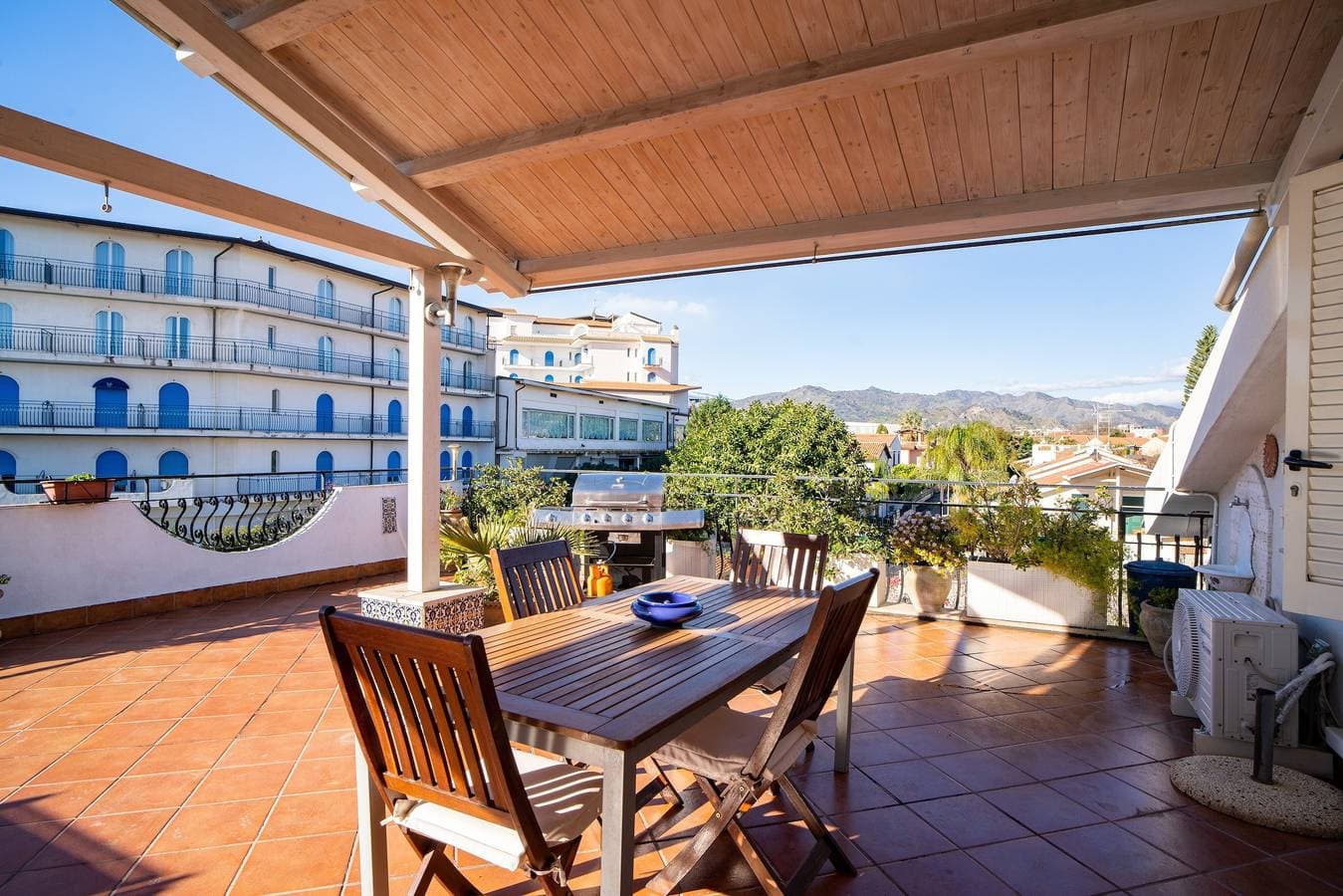 Foto 2 von 22: Ferienhaus "Giugiò" mit Bergblick, Terrasse und Klimaanlage