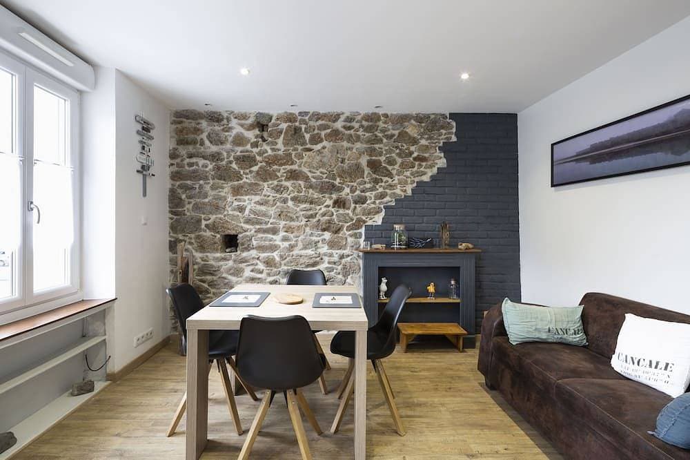 Sehr schöne Wohnung in Paramé 1