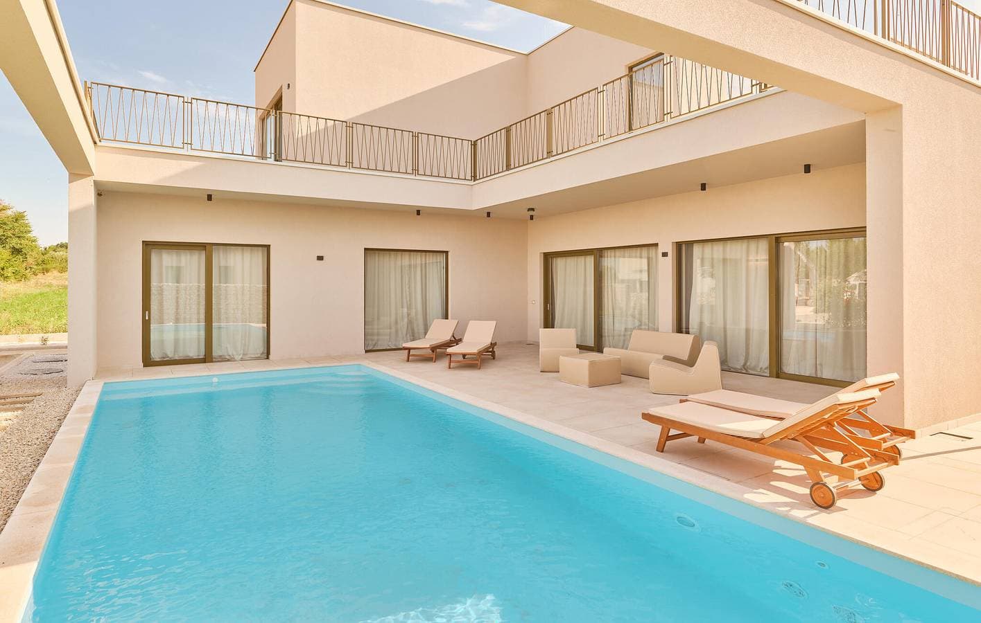 Foto 7 von 35: Geräumige 2-Zimmer-Wohnung mit Pool, in der Nähe des Stadtzentrums von Lanterna