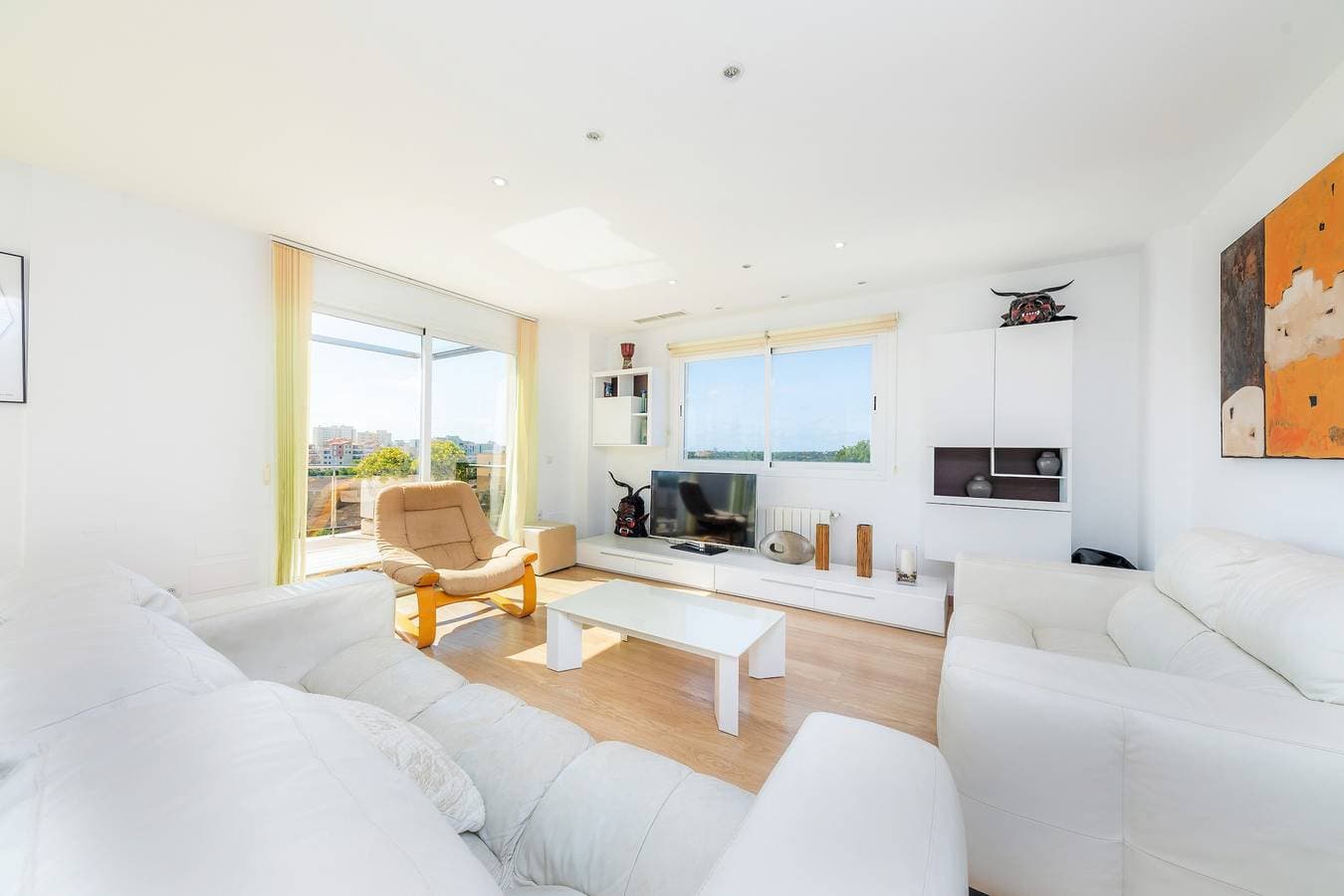 Foto 11 von 25: Unglaubliches Penthouse mit atemberaubender Aussicht auf das Meer und die Berge.
