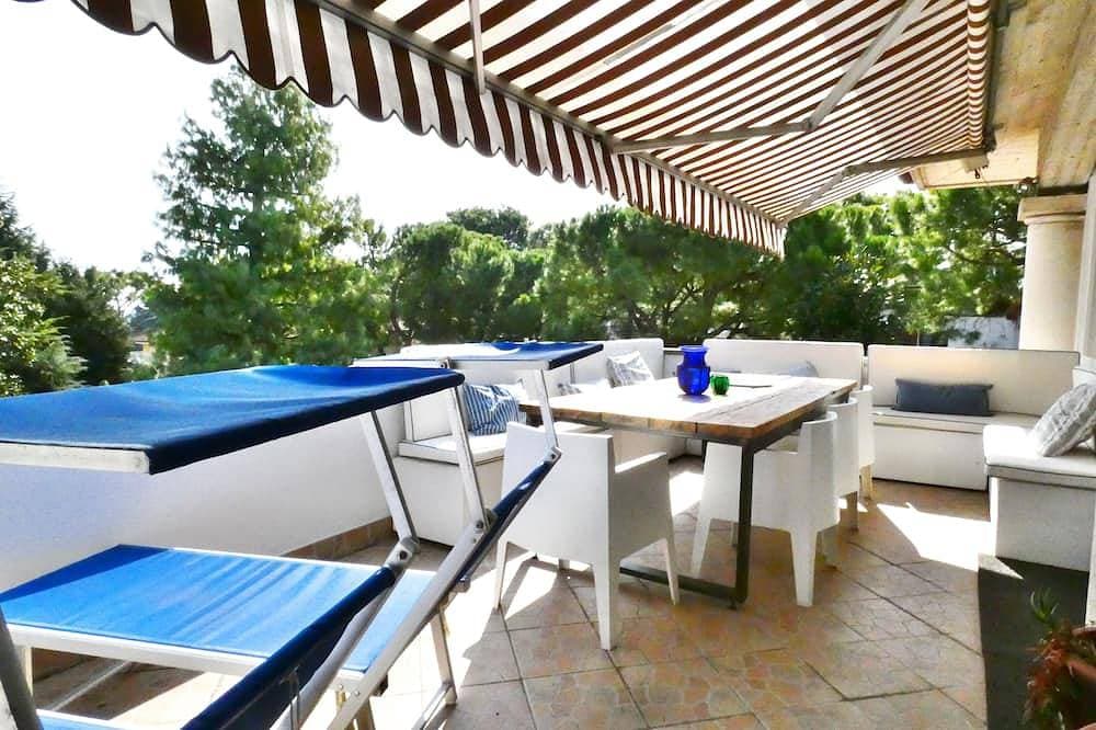 Cozy Penthouse in Sirmione 1