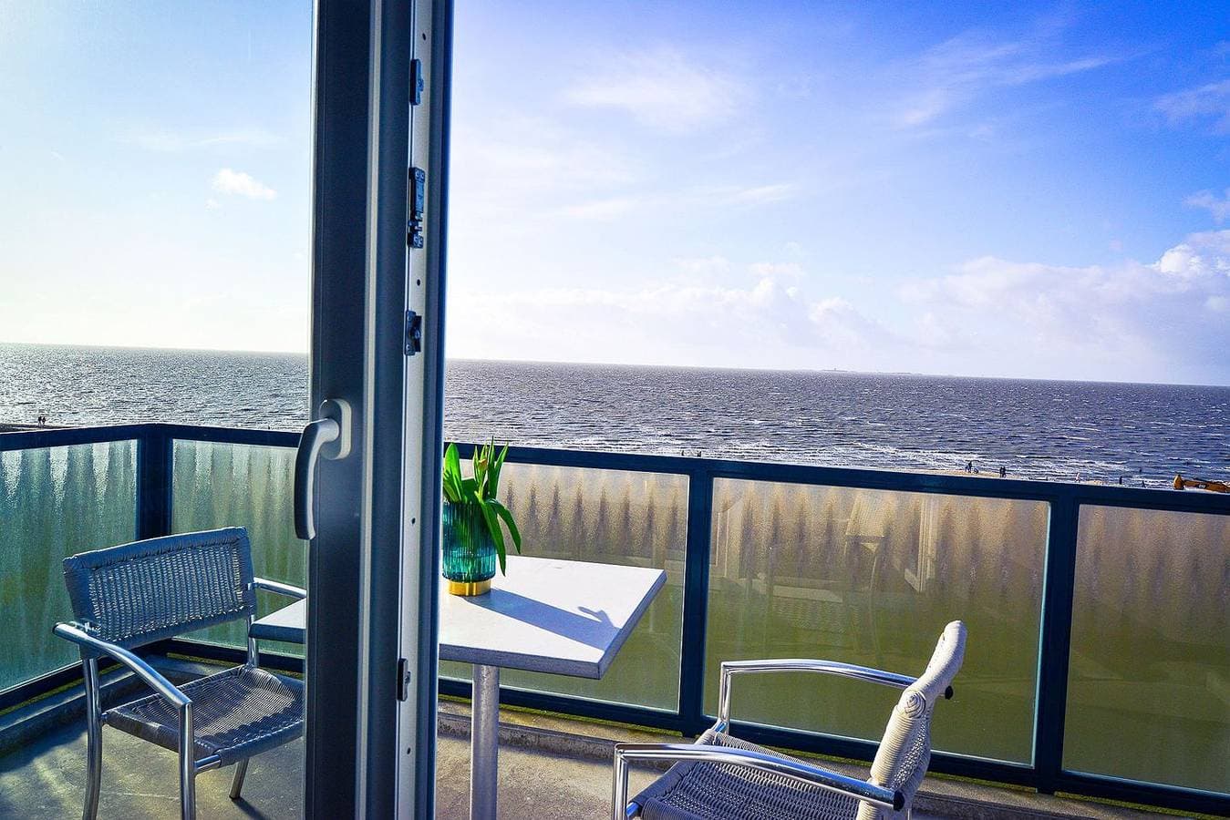Foto 10 von 29: Penthouse am Strand von Cuxhaven-Sahlenburg, Meerblick, Nichtraucher