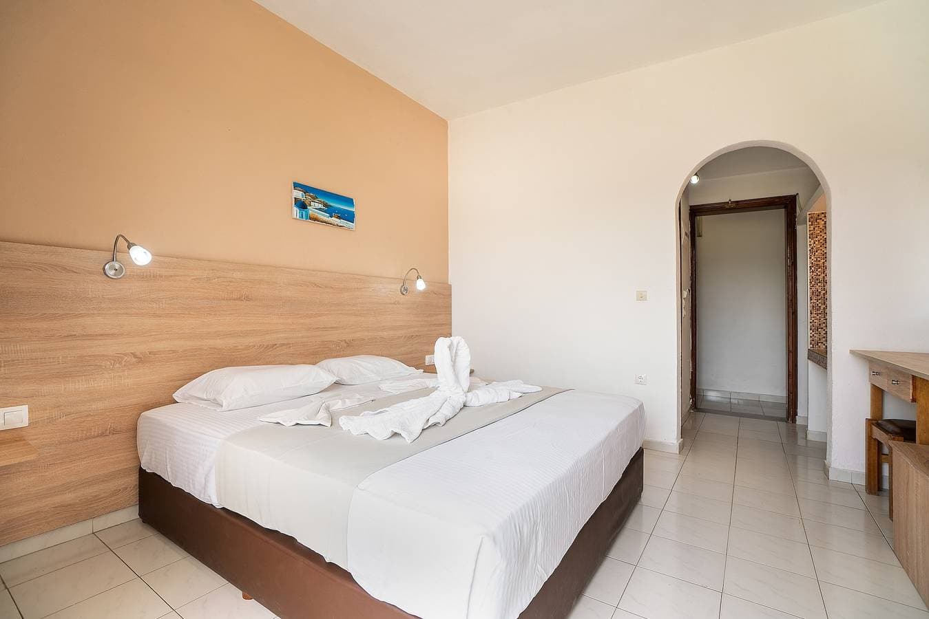 Foto 4 von 24: Ferienwohnung "Sotirakis Standard Room 3" mit Bergblick, Gemeinschaftspool und WLAN