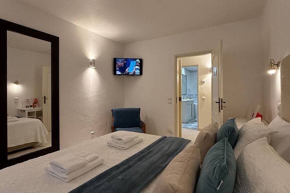 Foto 11 von 28: Sofeelings Quarto Praia_Piso 1, Baixa de Albufeira