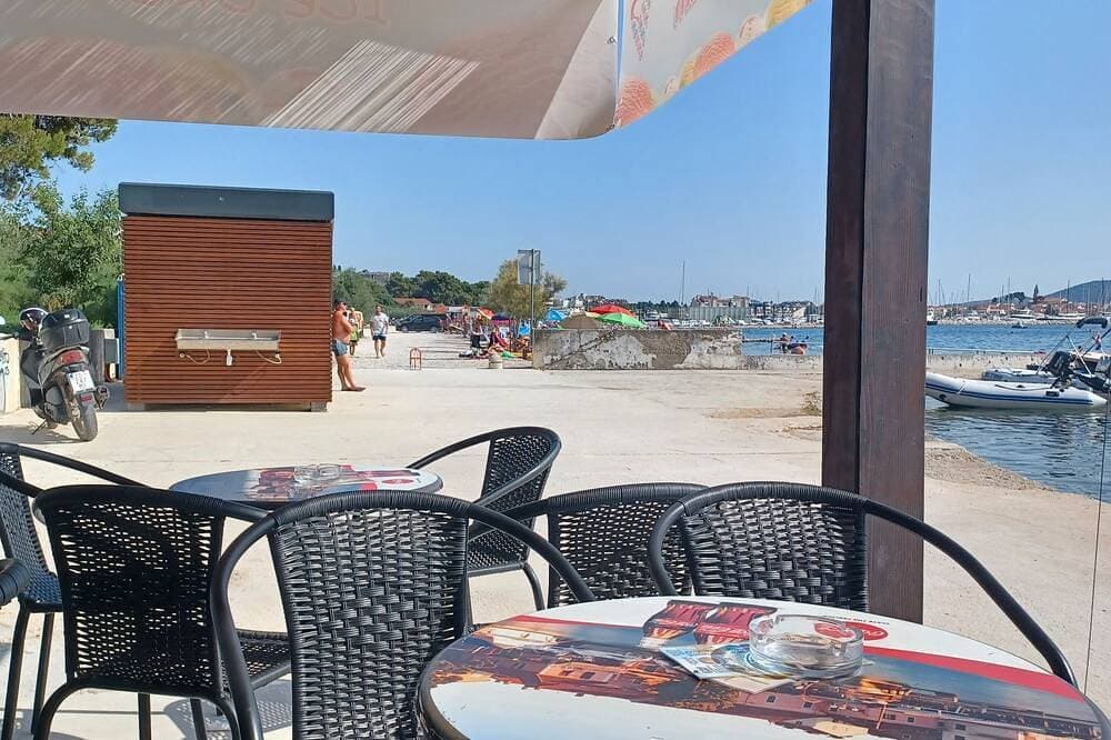 Foto 10 von 10: Ruhiges Appartement,  25 qm in Biograd na moru.