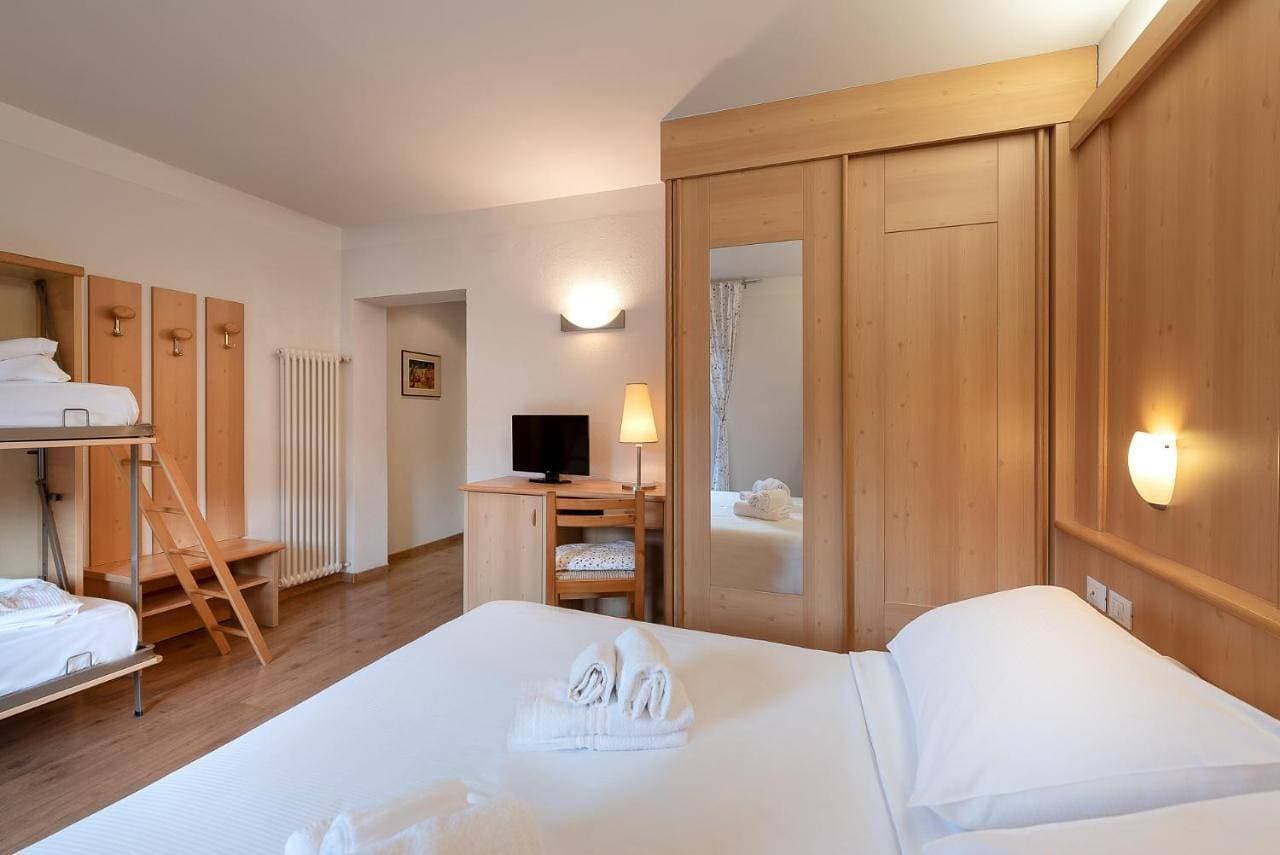 Foto 13 von 13: Quadruple Room
