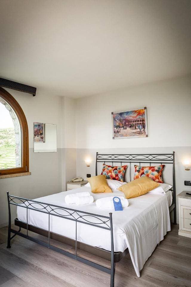 Foto 9 von 10: Double Room with Lake View