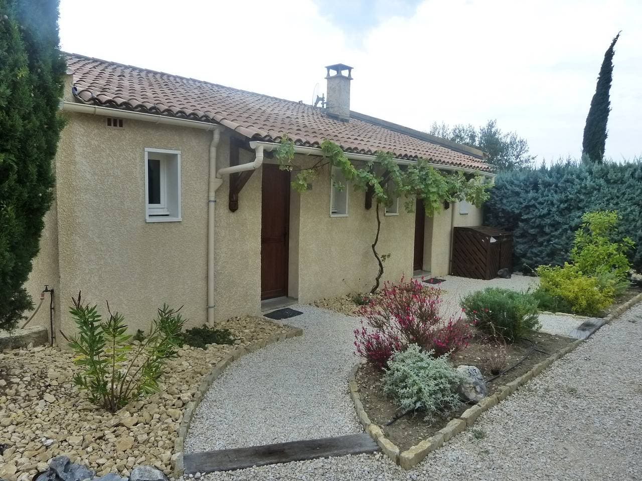 Suite 501 Les Hauts De Pierrevon 1