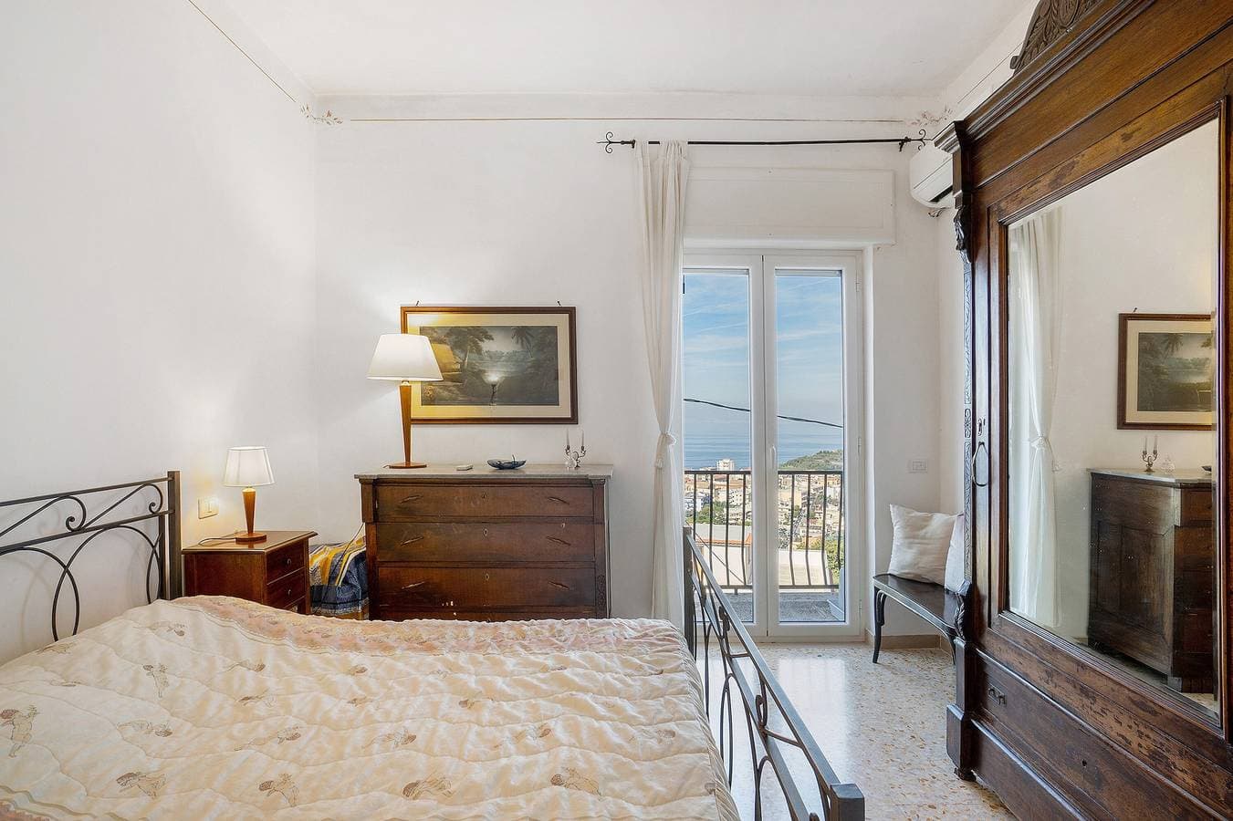 Foto 3 von 28: Ferienwohnung 'Sguardo Sul Golfo' mit Meerblick, Wi-Fi und Klimaanlage