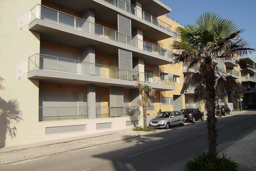 Foto 8 von 21: Atemberaubende High spec Wohnung mit beheiztem Pool