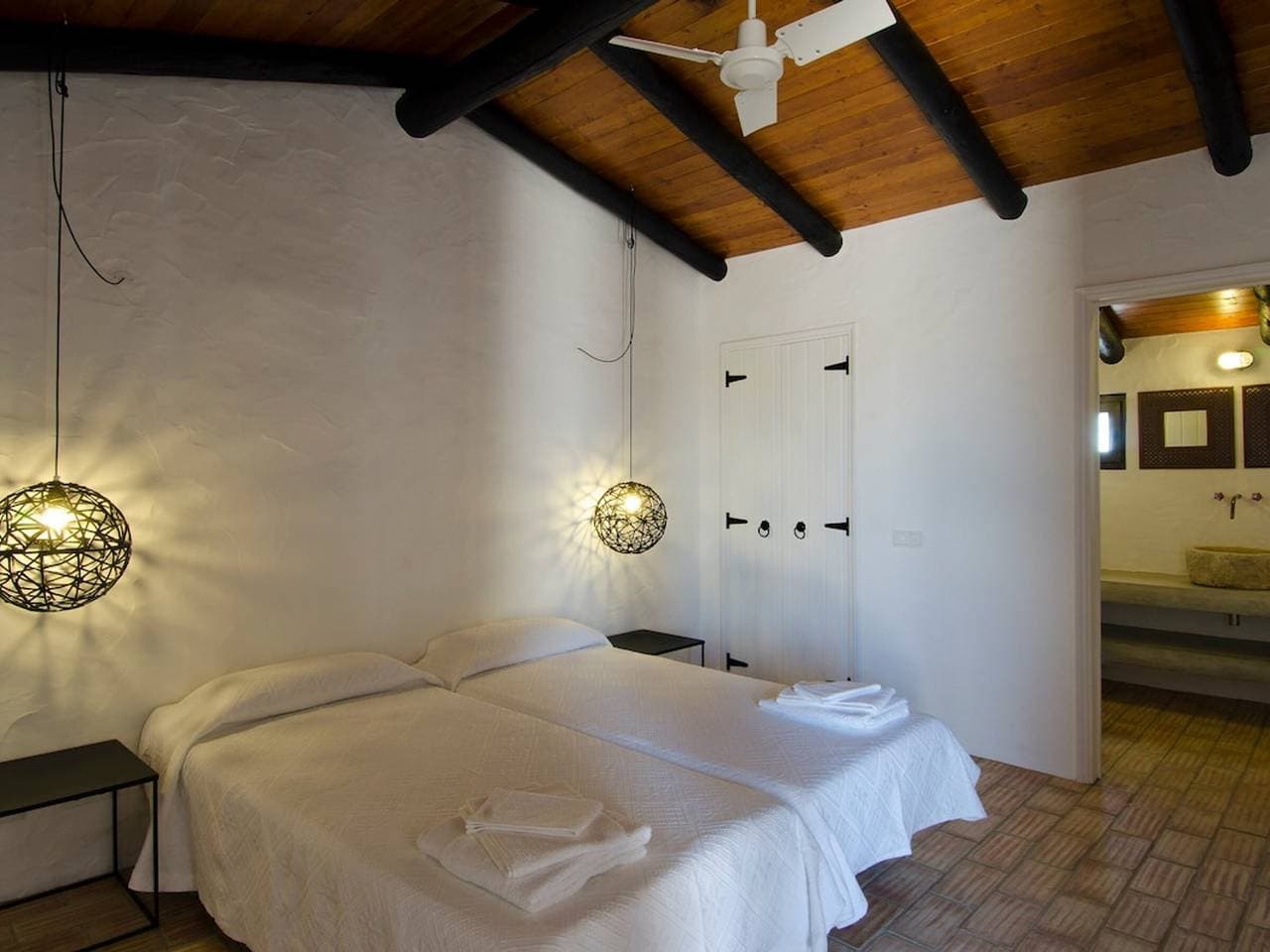 Foto 10 von 21: Villa mit Pool und Klima, Meerblick - 8 Pers.