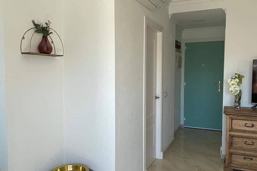Foto 9 von 22: Beautiful modern apartment 1 min from beach