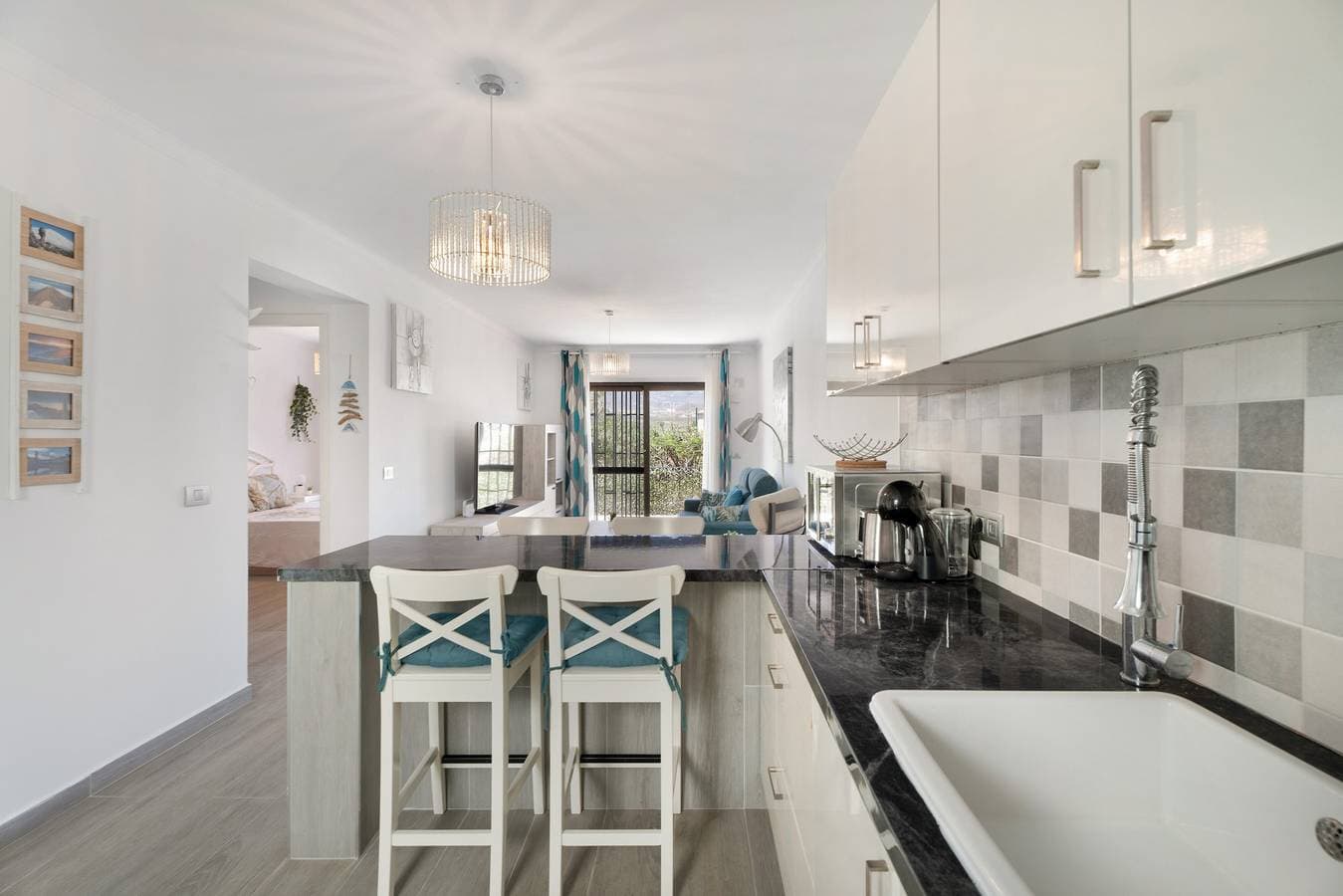 Foto 9 von 26: Ferienwohnung 'Adelfa Golf' mit Bergblick, Gemeinschaftspool und WLAN