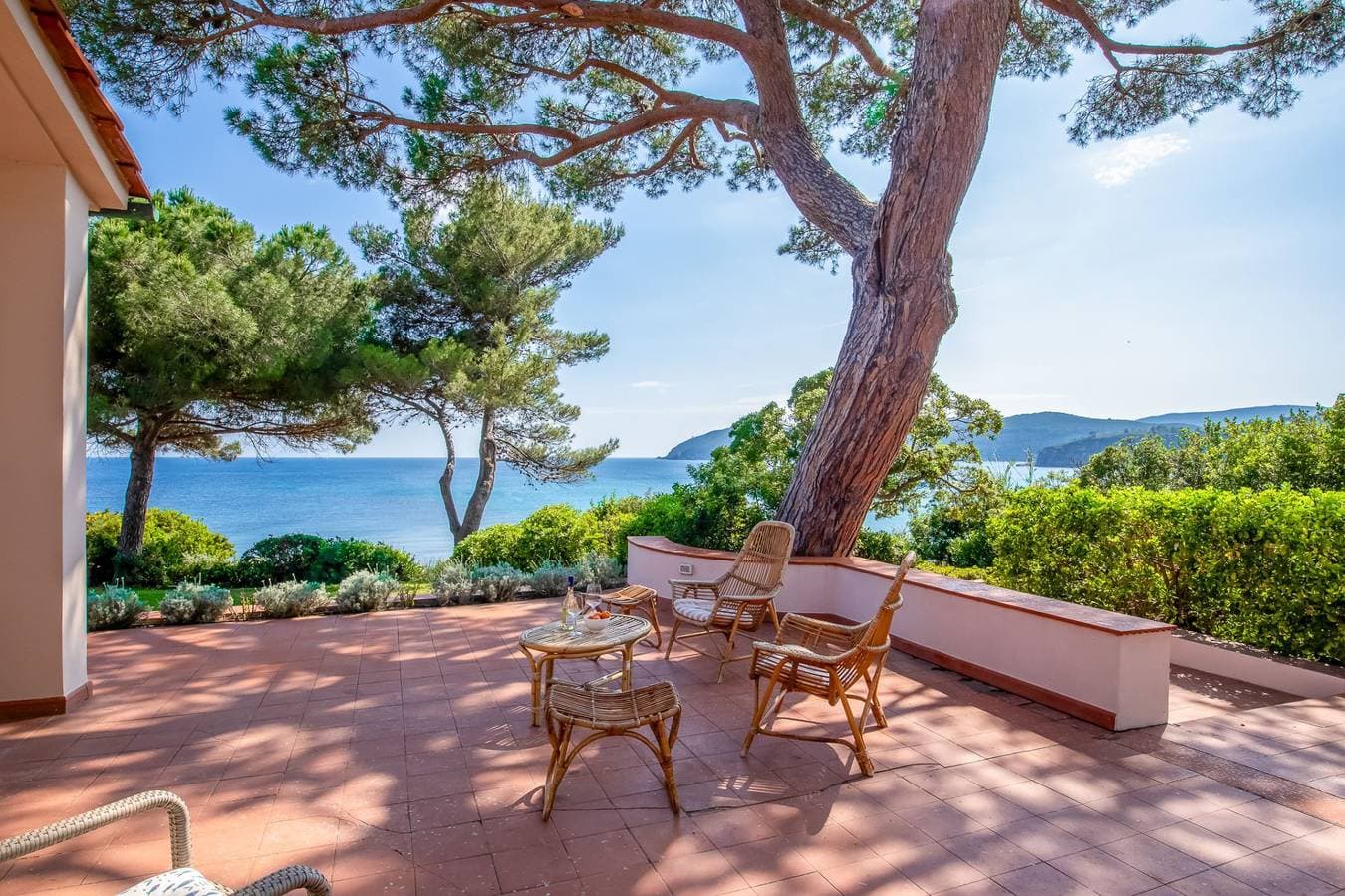 Foto 9 von 79: Villa für 12 Personen mit Garten