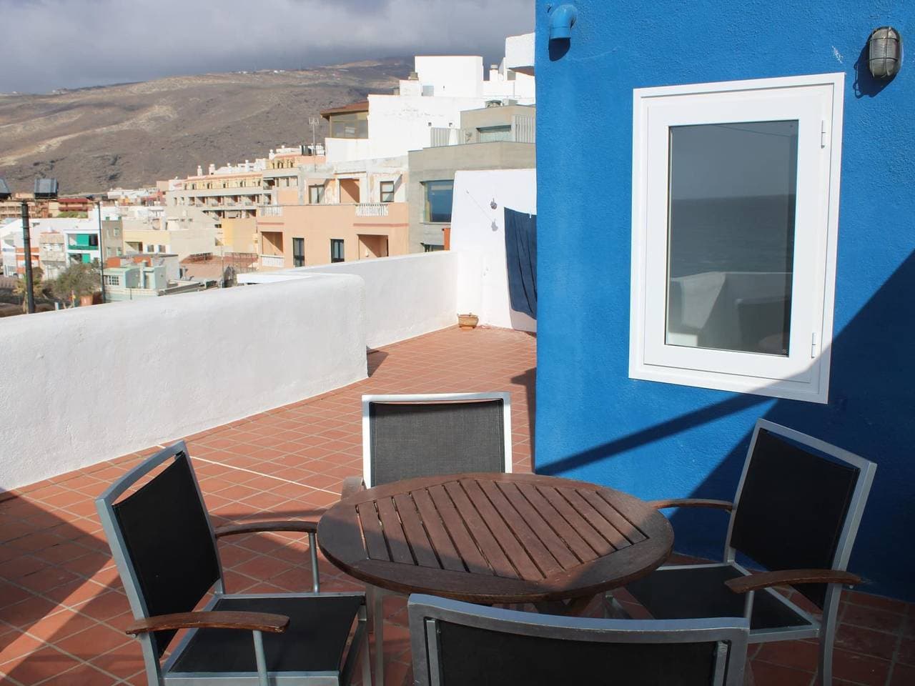 Foto 5 von 38: Ferienwohnung für 8 Personen mit Balkon