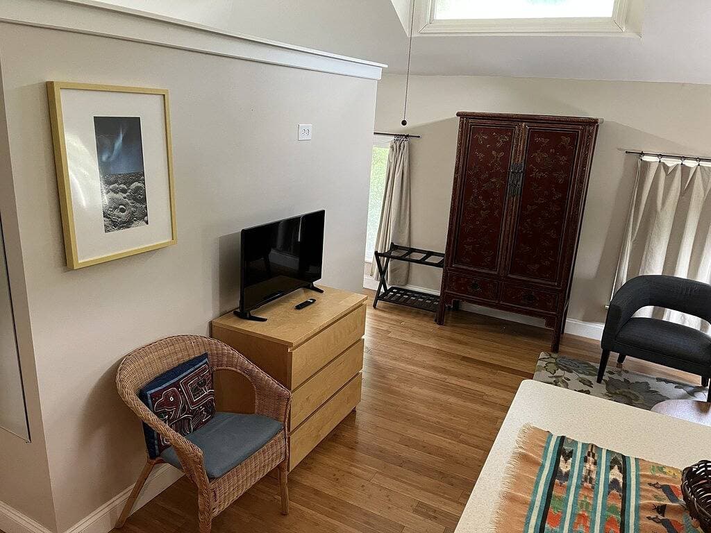 Foto 10 von 10: Sunny Coach House in Historic Oak Park