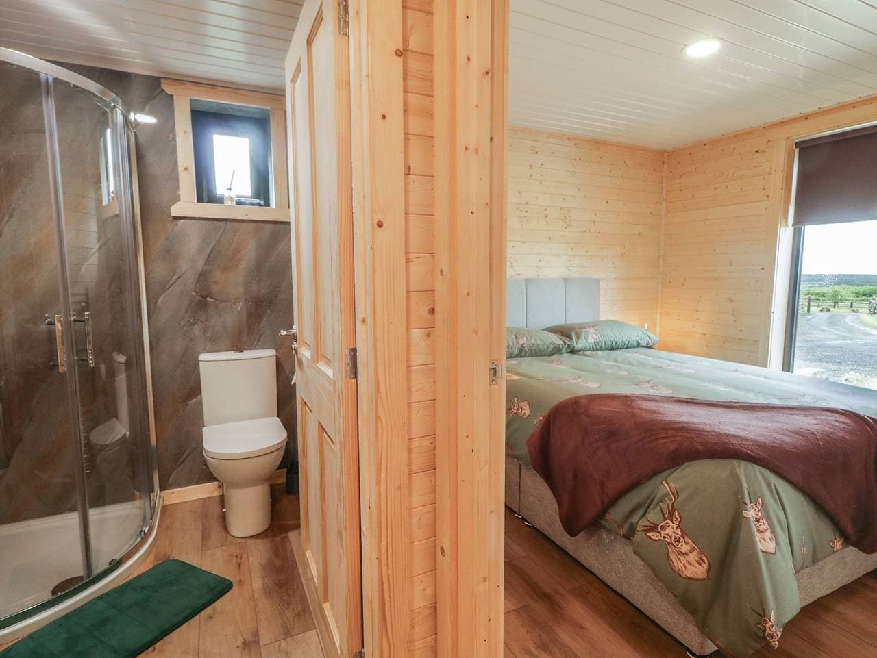 Foto 11 von 16: Lodge für 2 Personen mit Garten