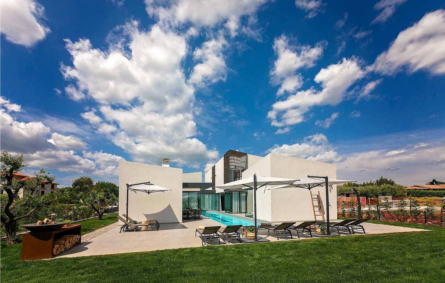 Foto 8 von 60: Gemütliche Ferienwohnung mit Pool, Terrasse und Parkplatz in der Nähe der Restaurants und Sehenswürdigkeiten von Labinci