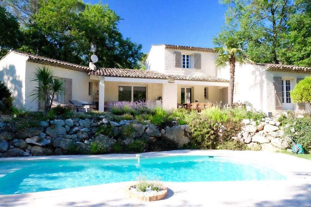 Sehr schöne Villa mit Pool, Klimaanlage, WiFi, Pétanque, Tischtennis 1