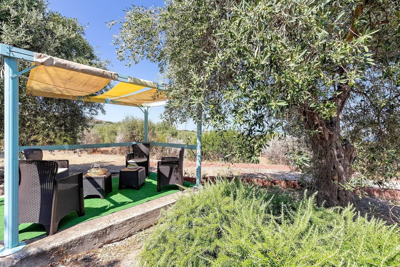 Foto 12 von 38: Ferienhaus 'Il Casale Del Giglio' mit Meerblick, Gemeinschaftsterrasse und privatem Garten