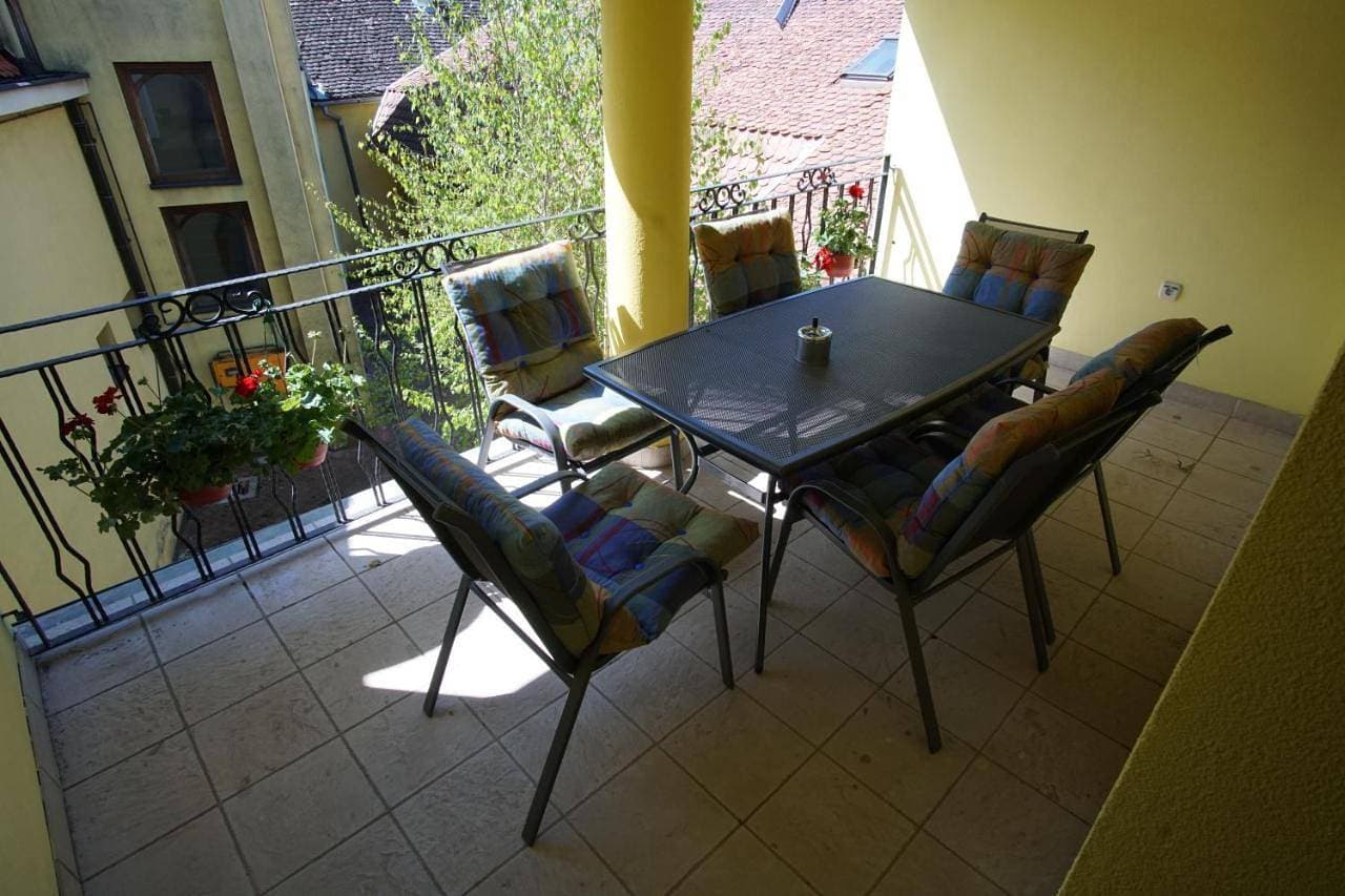 Foto 6 von 19: Two-Bedroom Apartment