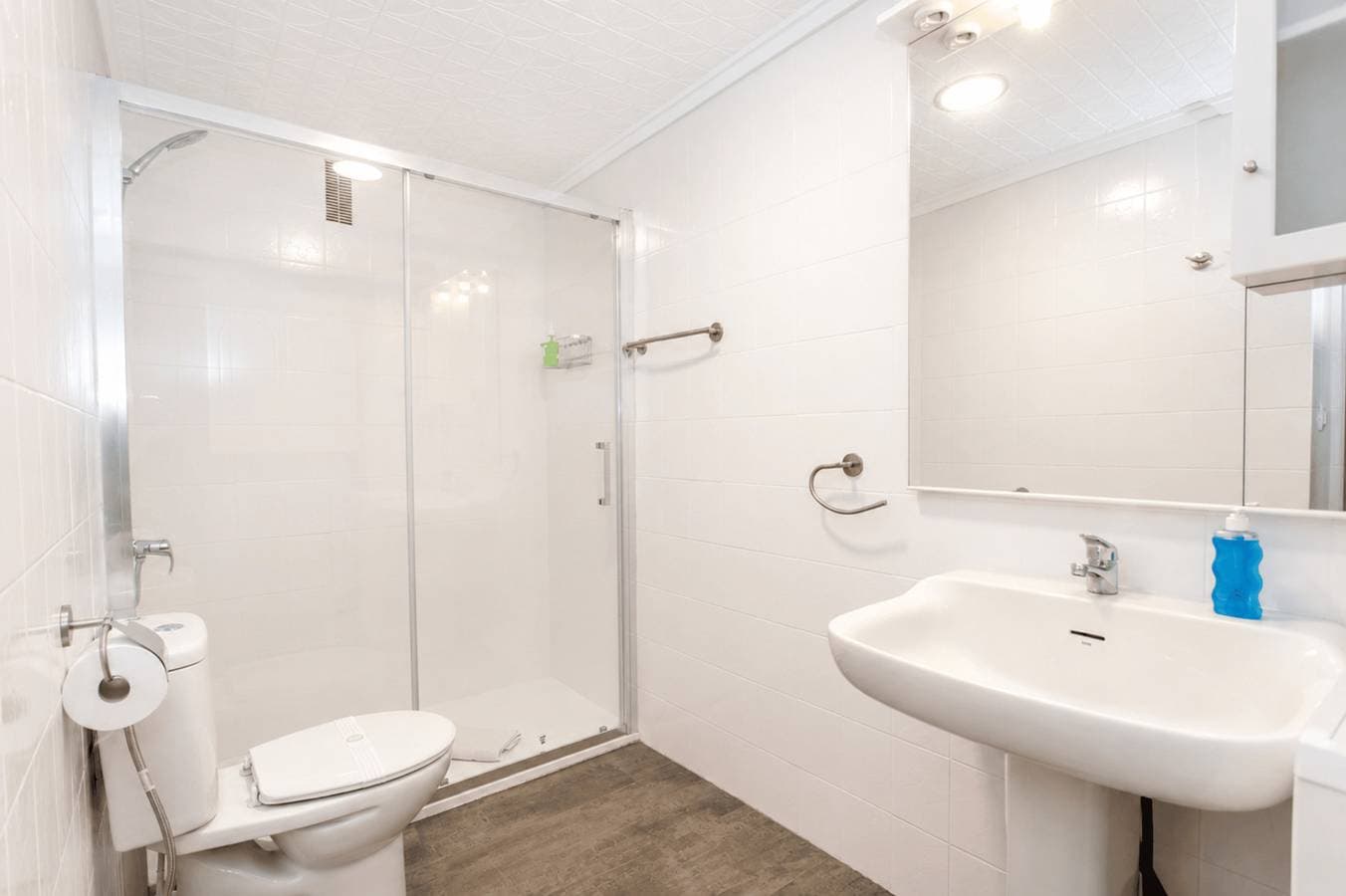 Foto 11 von 55: Ferienwohnung für 3 Personen mit Pool
