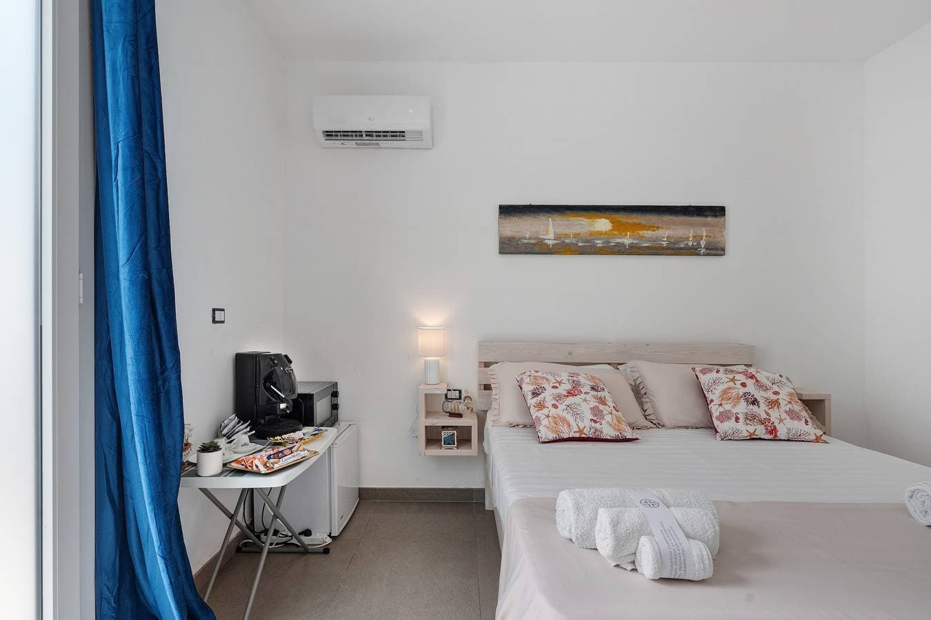 Foto 5 von 27: Ferienhaus 'Romantic Suite' mit Gemeinschaftsgarten, WLAN und Klimaanlage