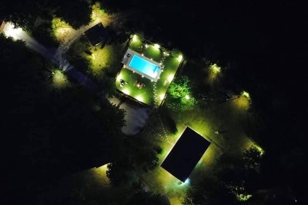 Foto 2 von 30: Typical Tuscan Cottage with swimming pool and park, five minutes from San Galgano