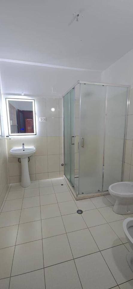 Foto 7 von 9: Quadruple Room with Lake View