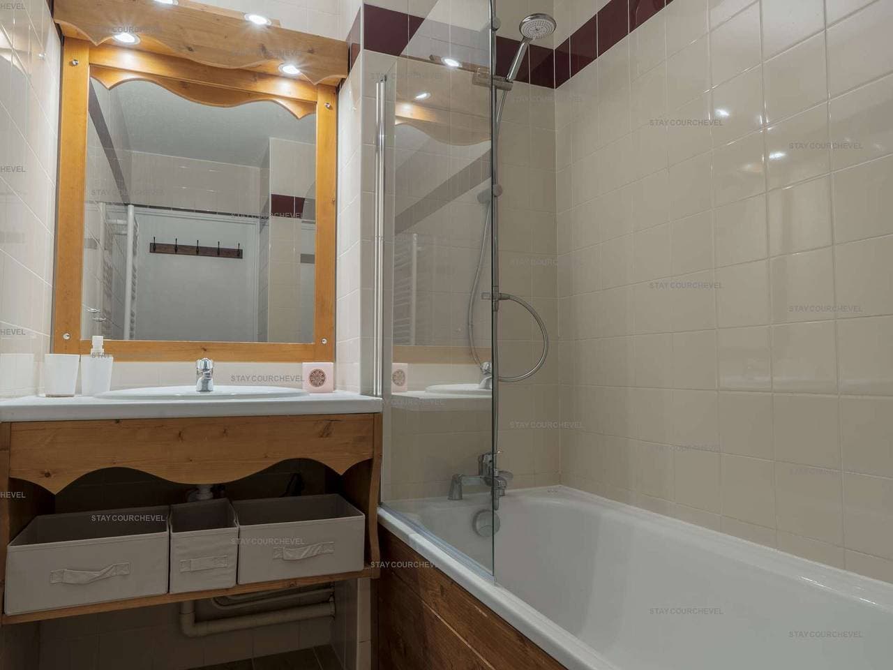 Foto 5 von 12: Renovierte Ski-in Wohnung mit Parkplatz