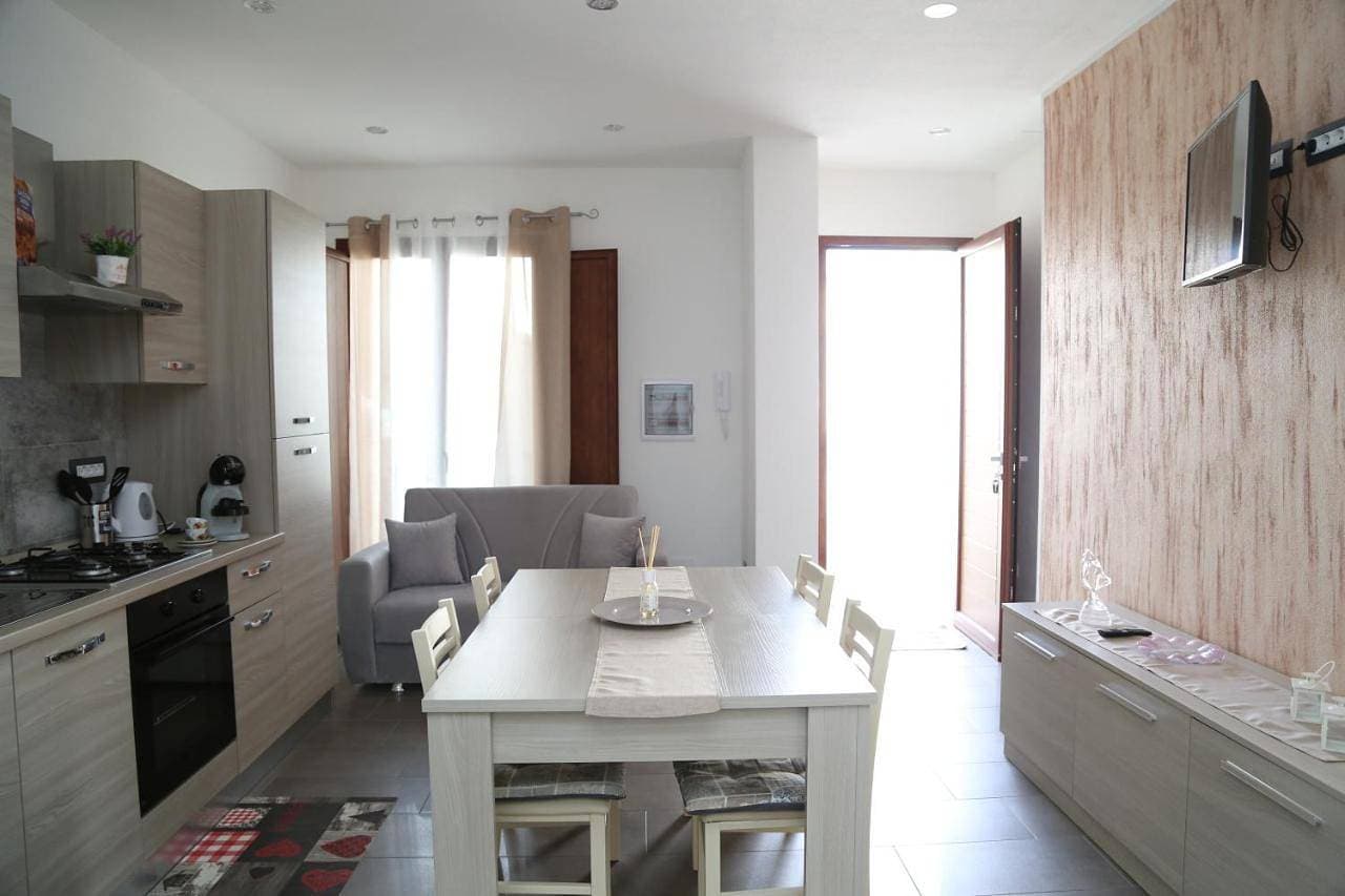 GuestHost - Al civico 5 - Mondern Apartments & Suite! 1