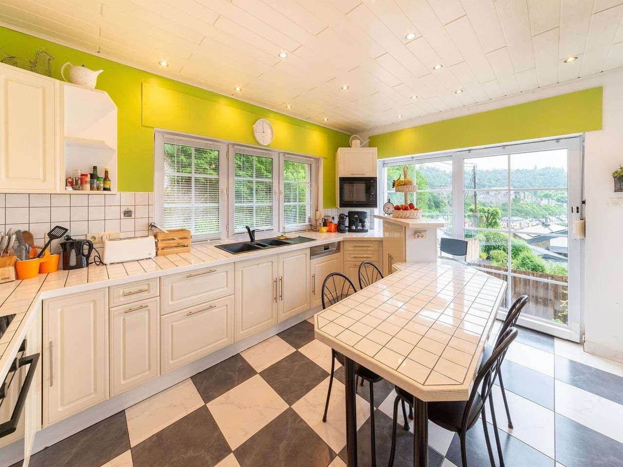 Foto 4 von 37: Modern Holiday Home in Bouillon with Terrace