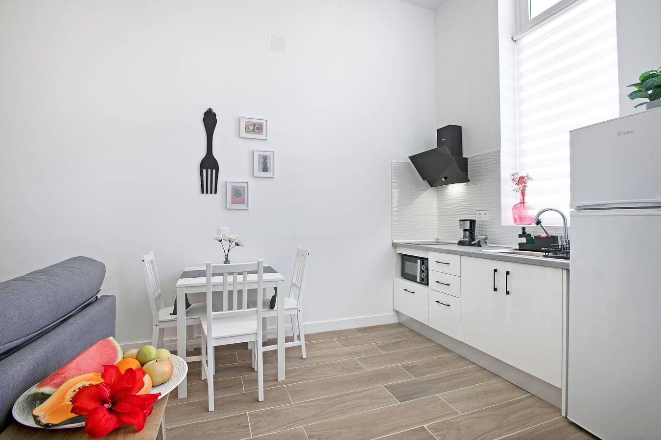 Foto 4 von 26: Ferienwohnung 'Loft El Ramonal' mit privatem Garten und WLAN