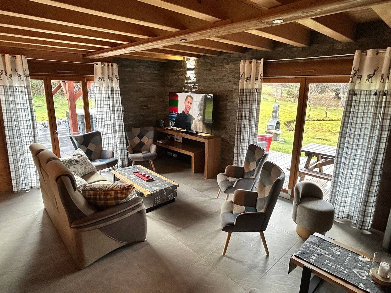 Foto 8 von 24: Chalet für 13 Personen mit Balkon