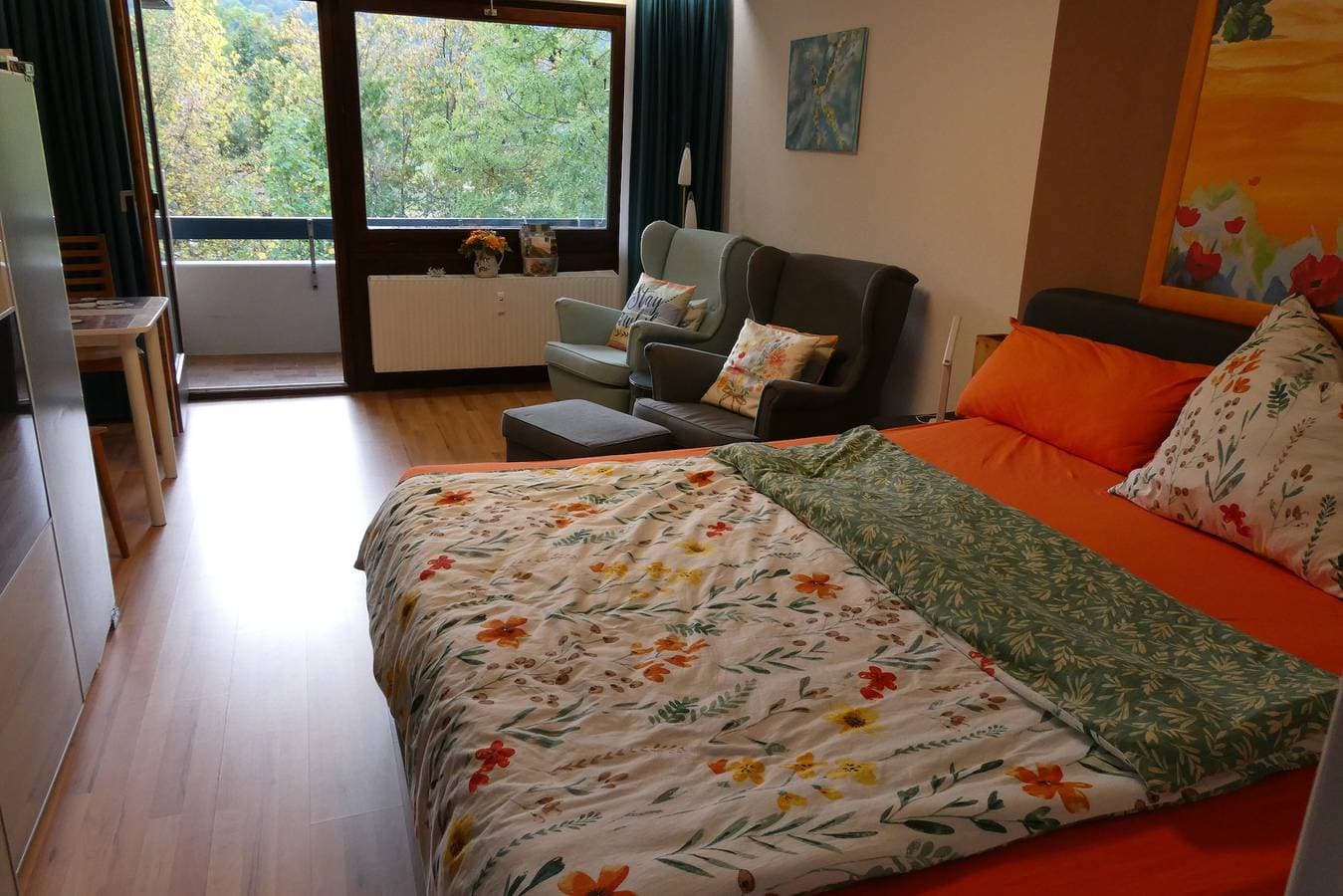Foto 8 von 10: Apartment im Hotel 'Bad Urach' mit Gemeinschaftsterrasse, Garten und WLAN