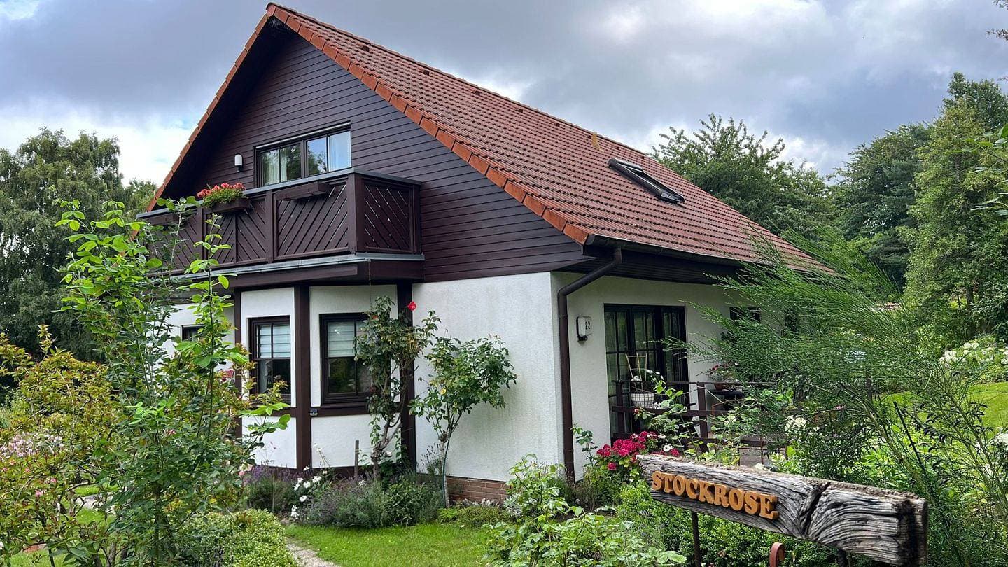 Ferienwohnung Stockrose - ganz nah am Nationalpark Jasmund 1