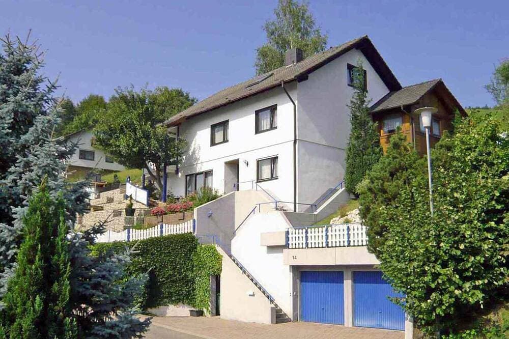 Foto 11 von 30: Exclusive Fewo im Schwarzwald nähe Europa-Park, Pool mit Panoramablick
