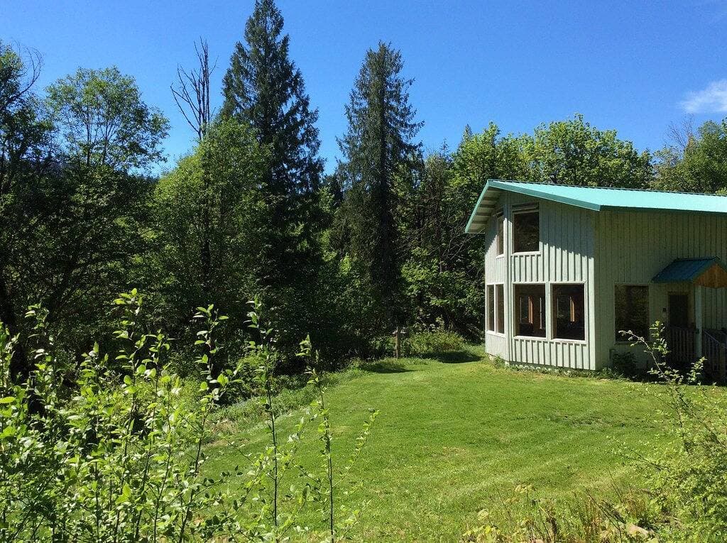 Foto 7 von 25: Einzigartiges Haus in Willard, Wa. 40 Morgen, 50 Meter von Little White Salmon River