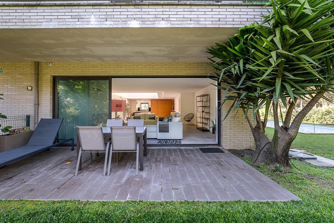 Foto 7 von 55: Ferienhaus für 6 Personen mit Pool