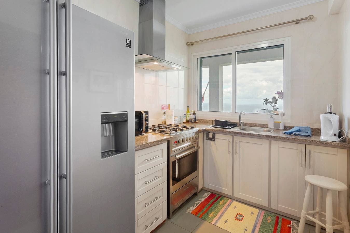 Foto 7 von 25: Ferienhaus 'Blissful Haven - Soulful Stays' mit Meerblick, privater Terrasse und WLAN